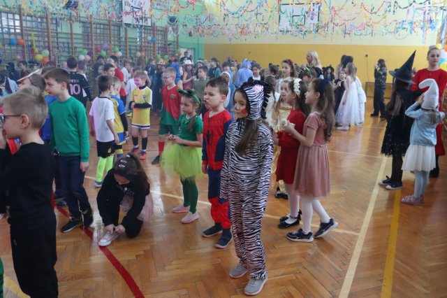 b_1024_768_0_00_images_2023_2024_WYDARZENIA_Choinka_418182647_840200927907857_6266523279871121620_n